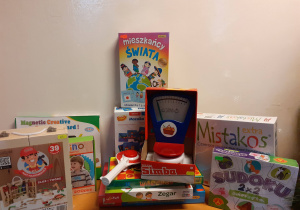 zbiór nowych zabawek dla przedszkolaków
